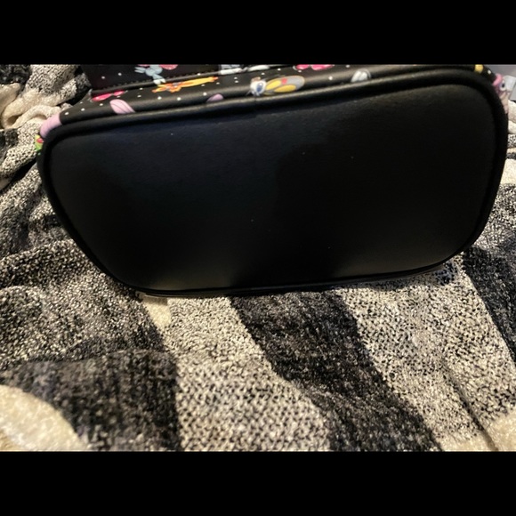 Super cute 🥰 Winged type 🦋🐝🦇Pokémon themed Pokémonxloungefly mini backpack - Picture 2 of 9